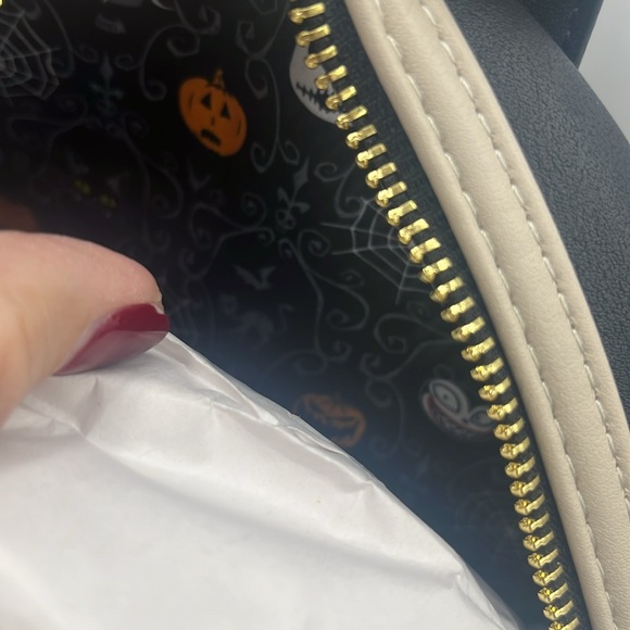 Disney Loungefly NBC Mayor Mini Backpack - Picture 9 of 11